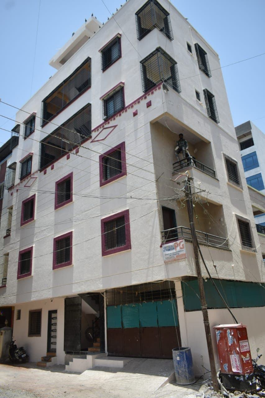 NEW BALAJI LUXURY PG/Paying Guest