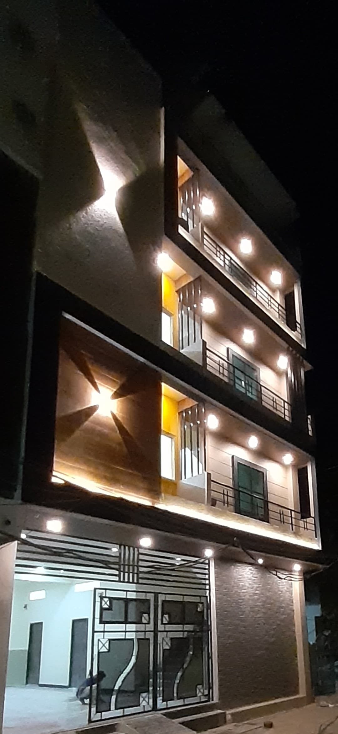 Roommates boys hostel