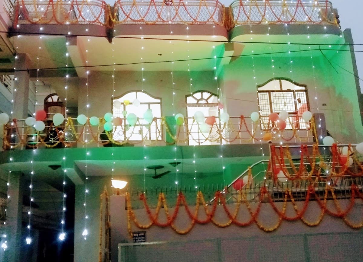 Maa Pitambara PG/boy's hostel and tiffin services