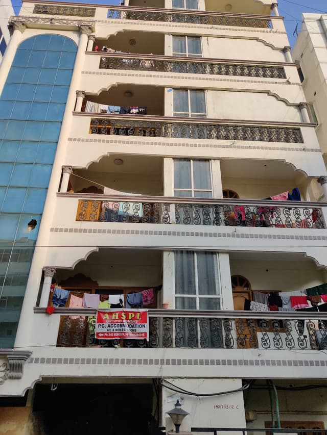 Sri Nidhi Women’s hostel/ PG