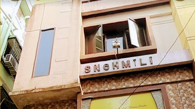 Snehmili girls' PG
