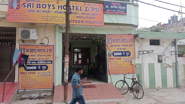 Sai boys hostal