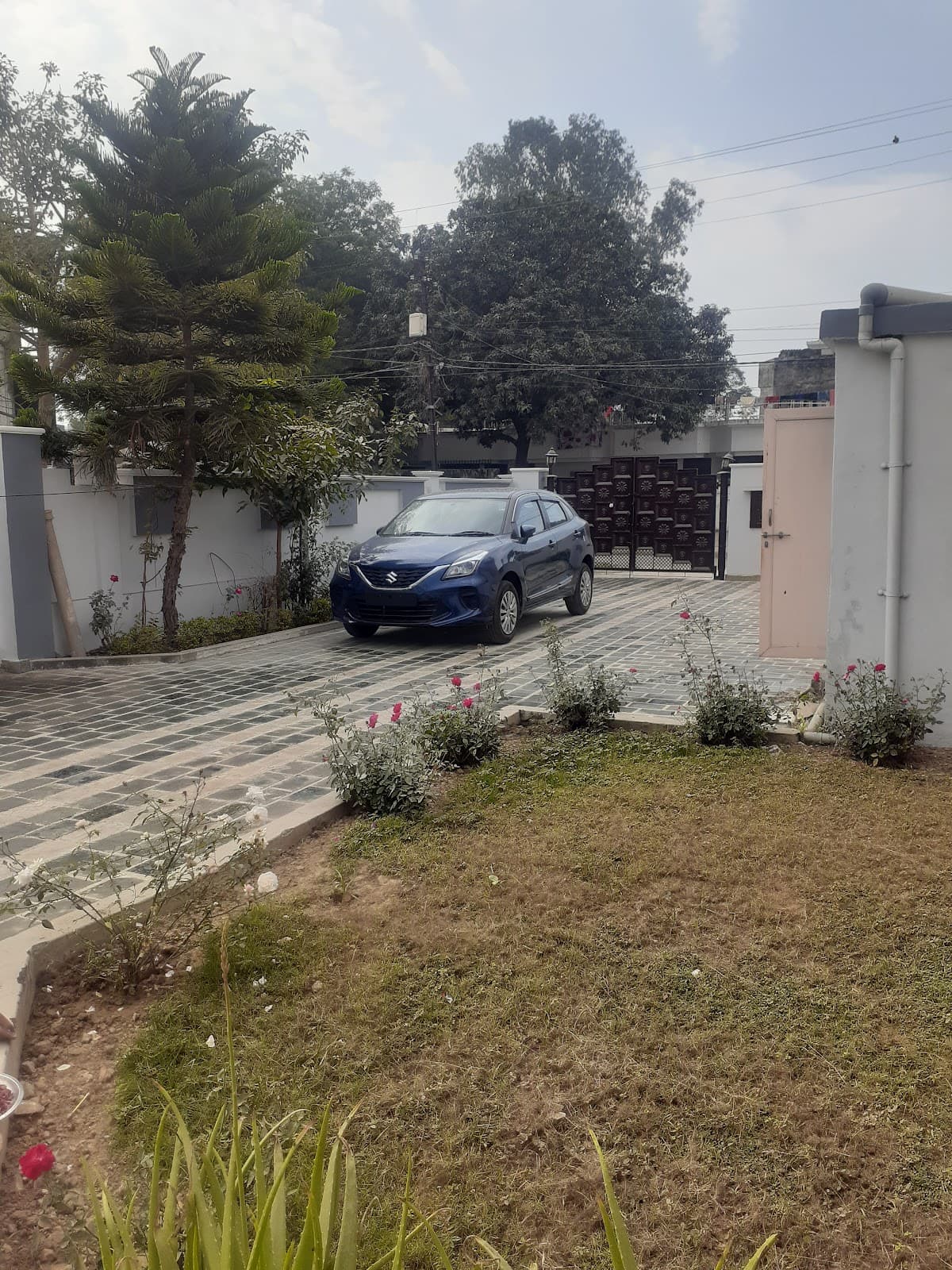 Guru Nanak PG/Hostels