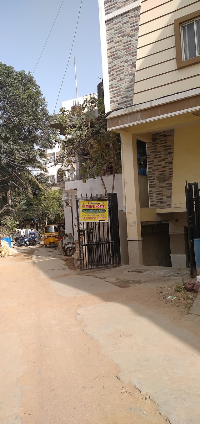 Sri Venkateshwara men's PG