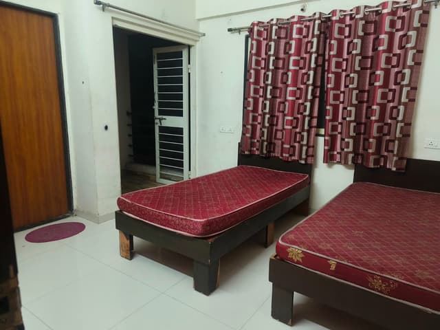 Maurya PG
