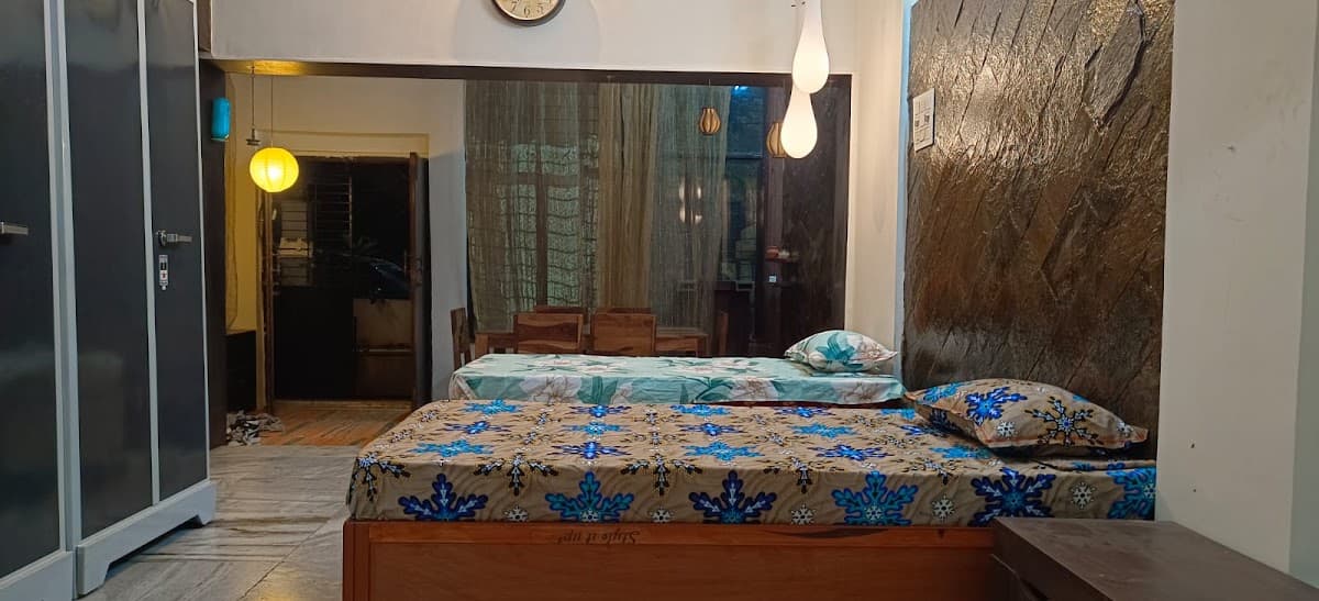 BD paying guest facility/Hostels