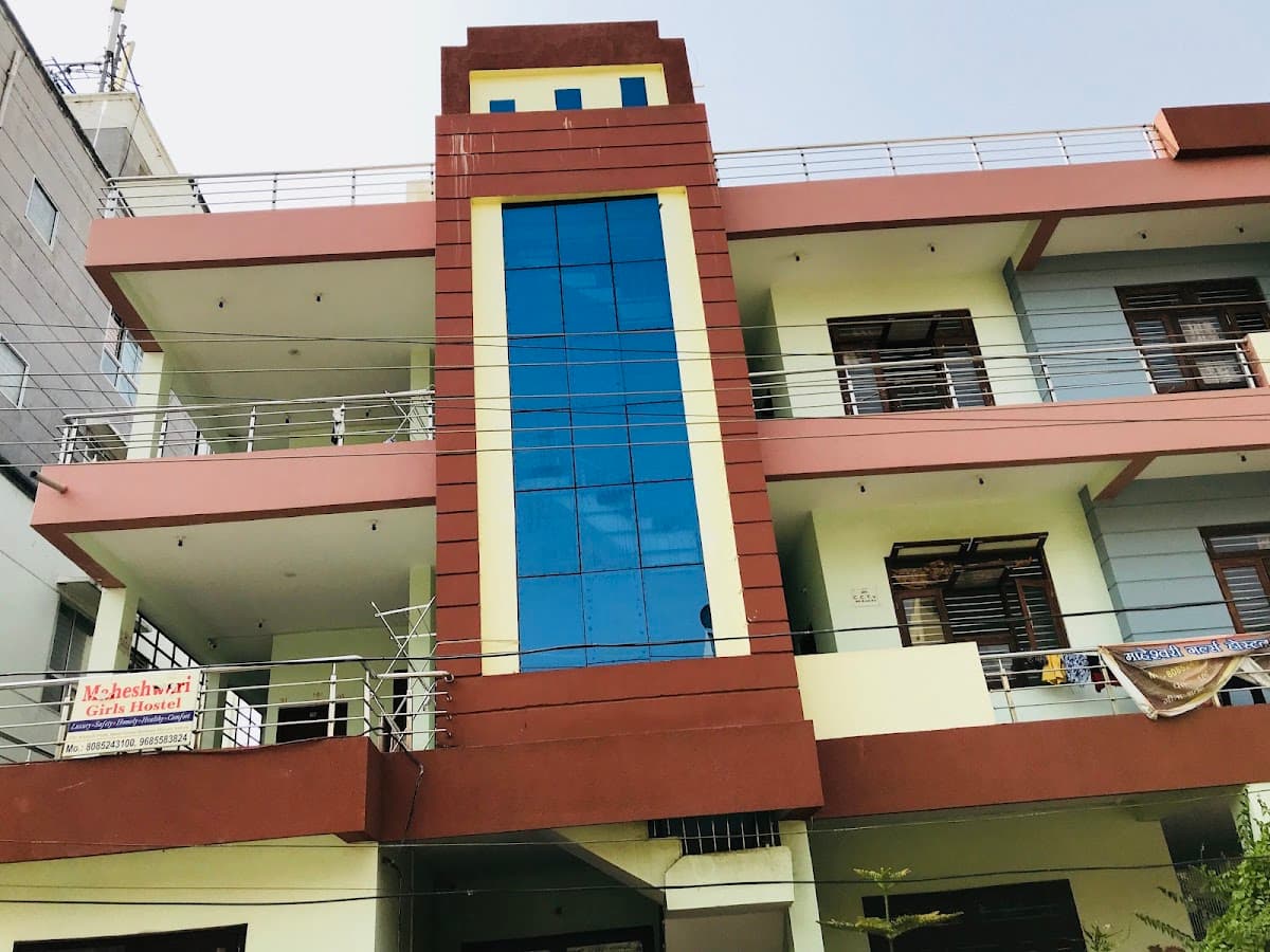 maheshwari girls hostel geeta bhavan