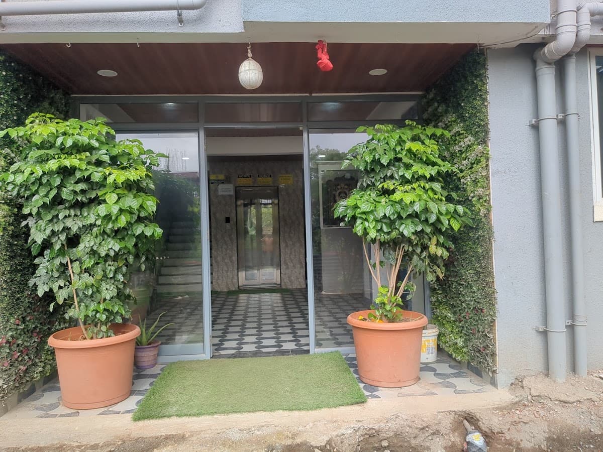 Mokshitha Reddy Studio Rooms PG