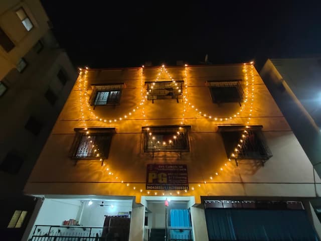SRI LAKSHMI VENKATESHWARA LUXURY PG