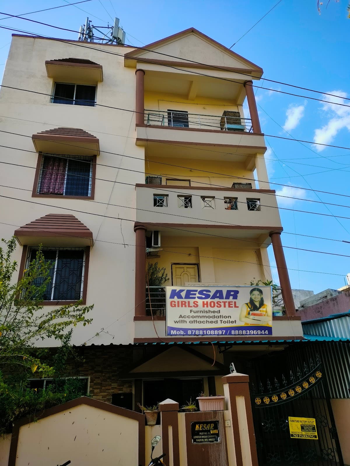 Kesar Girls PG