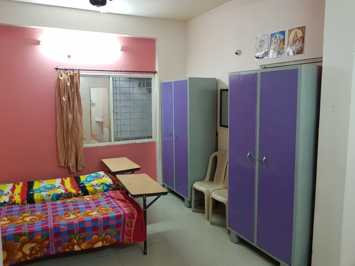 Aakarsh Giirls Hostel