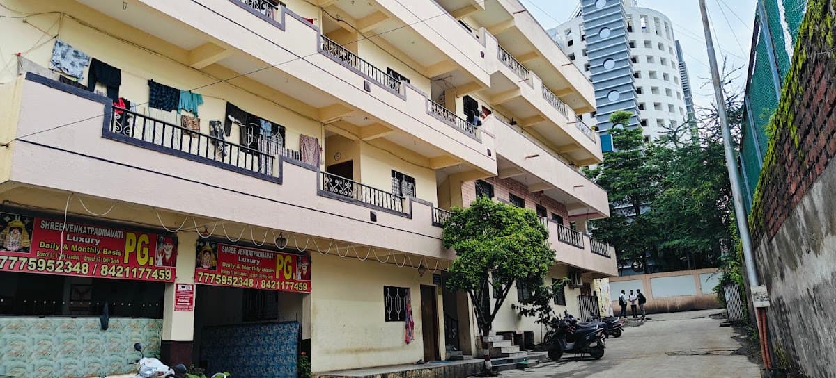 Shree Venkatapadmavati Luxury PG