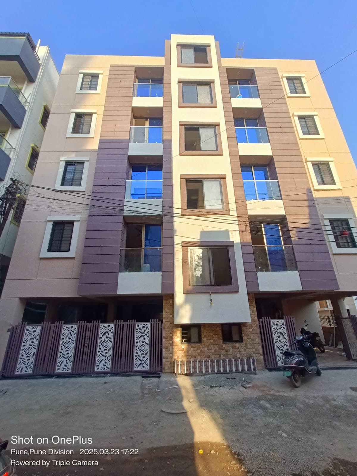 Sai Srinadh Luxury PG