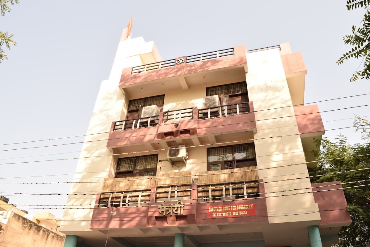maitryee girls hostel