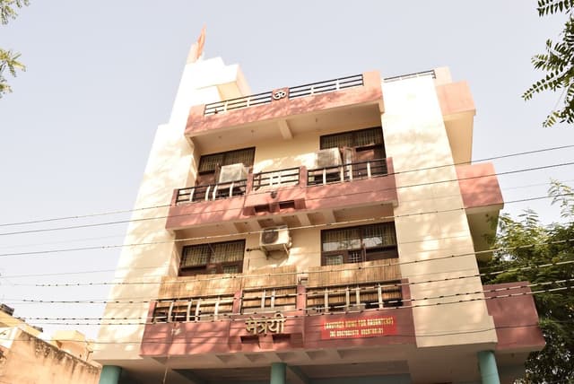 maitryee girls hostel