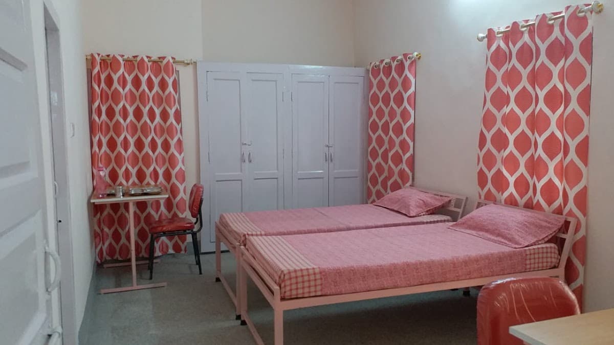 Soni Girls P.G. Home