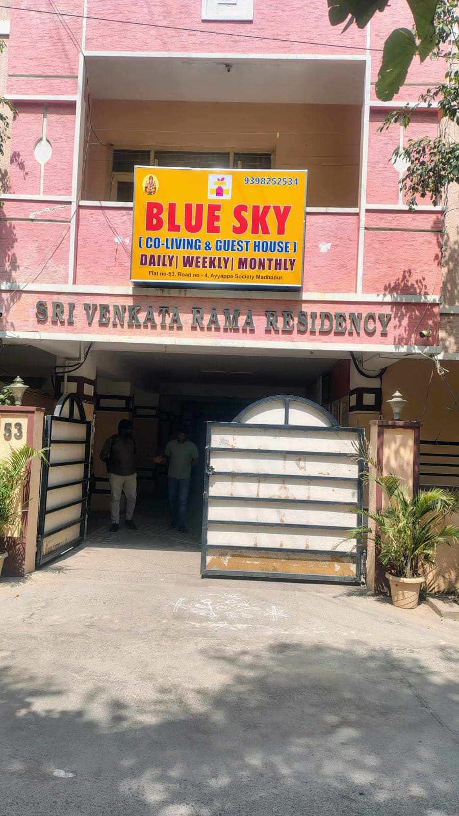 Blue Sky Inn - Co-Living Space for PG