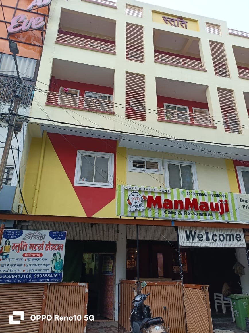 Stuti Girls Hostel