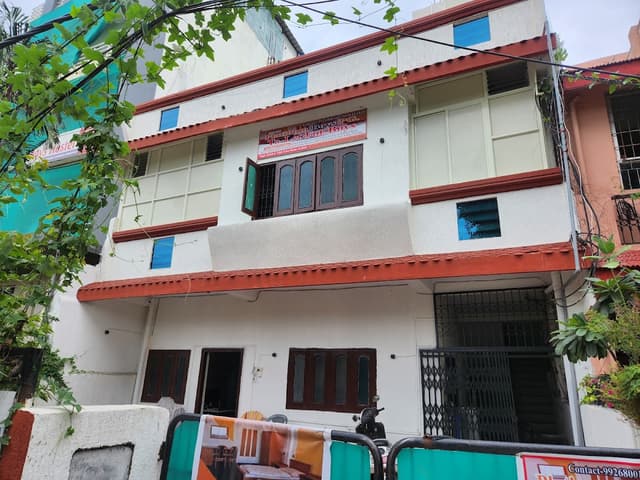 Platinum boys hostel