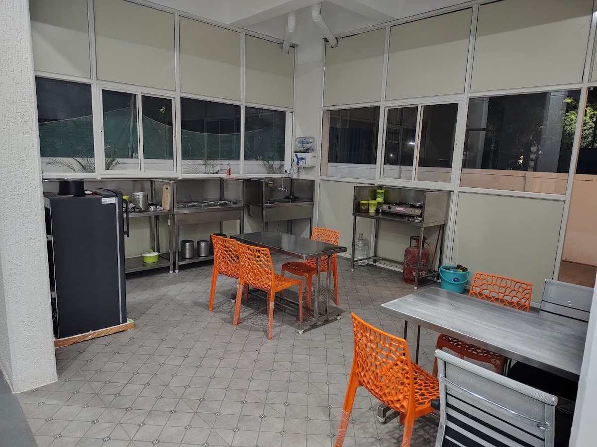 SSG Living Space for Girls