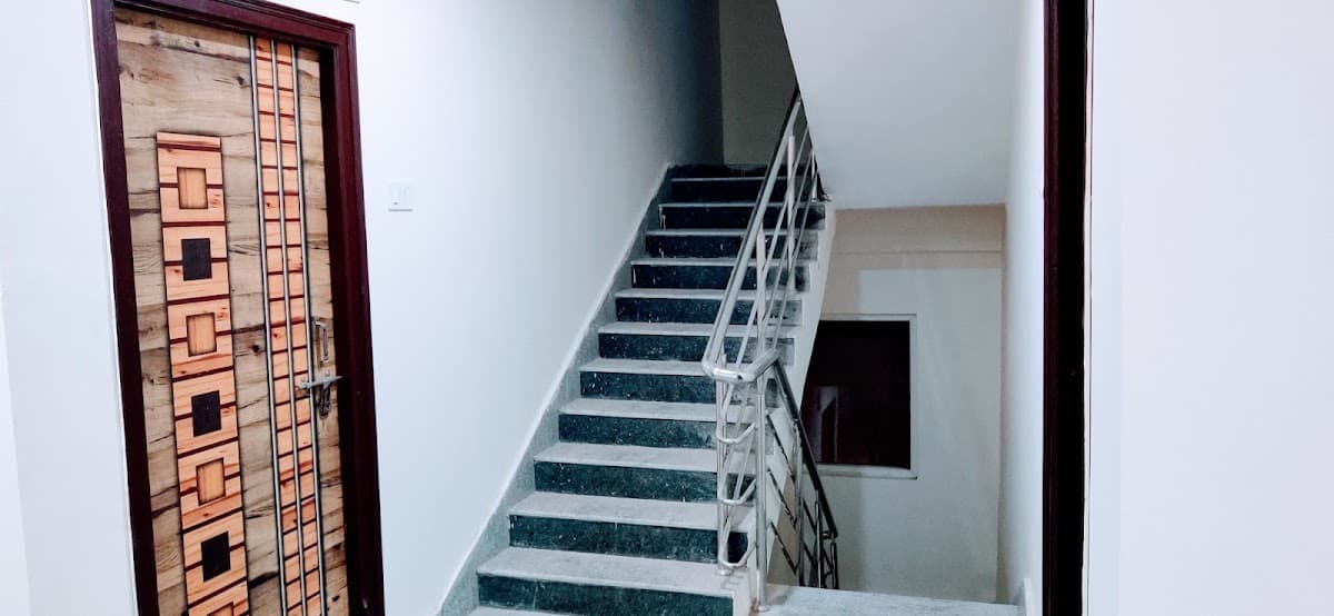 Sri Sai Teja Luxury PG Men's Hostel