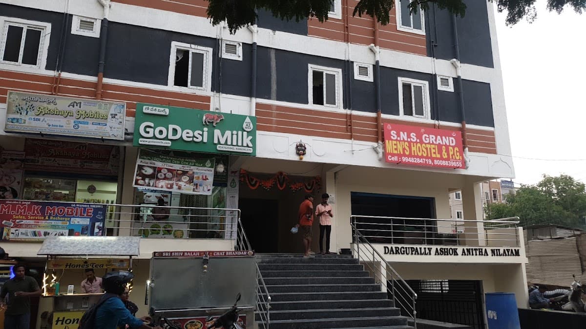 SNS Grand Men's Hostel & P.G