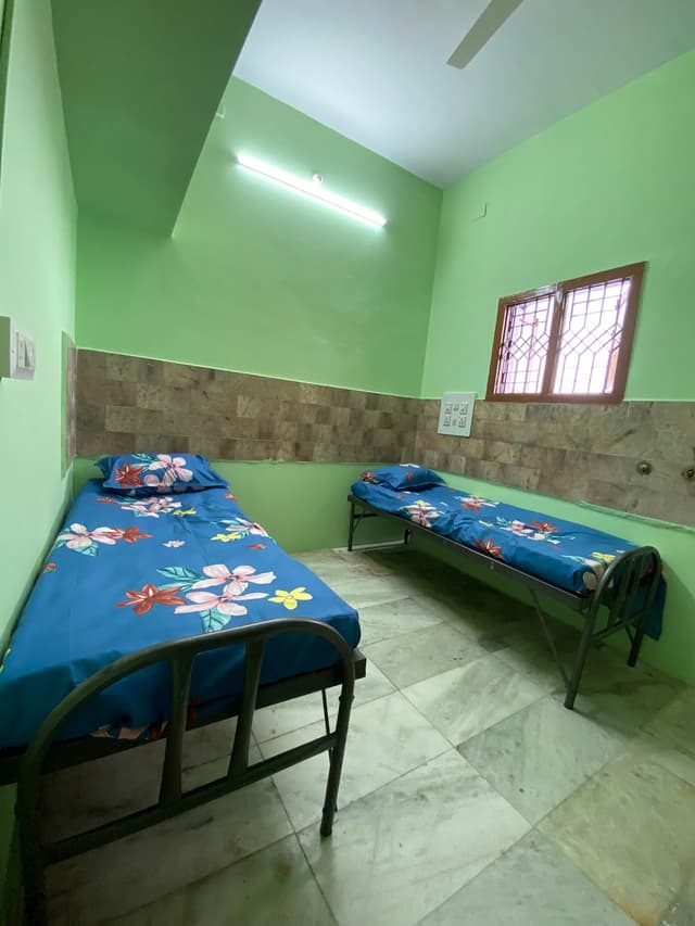 Sri Manjunatheshwara Luxury PG