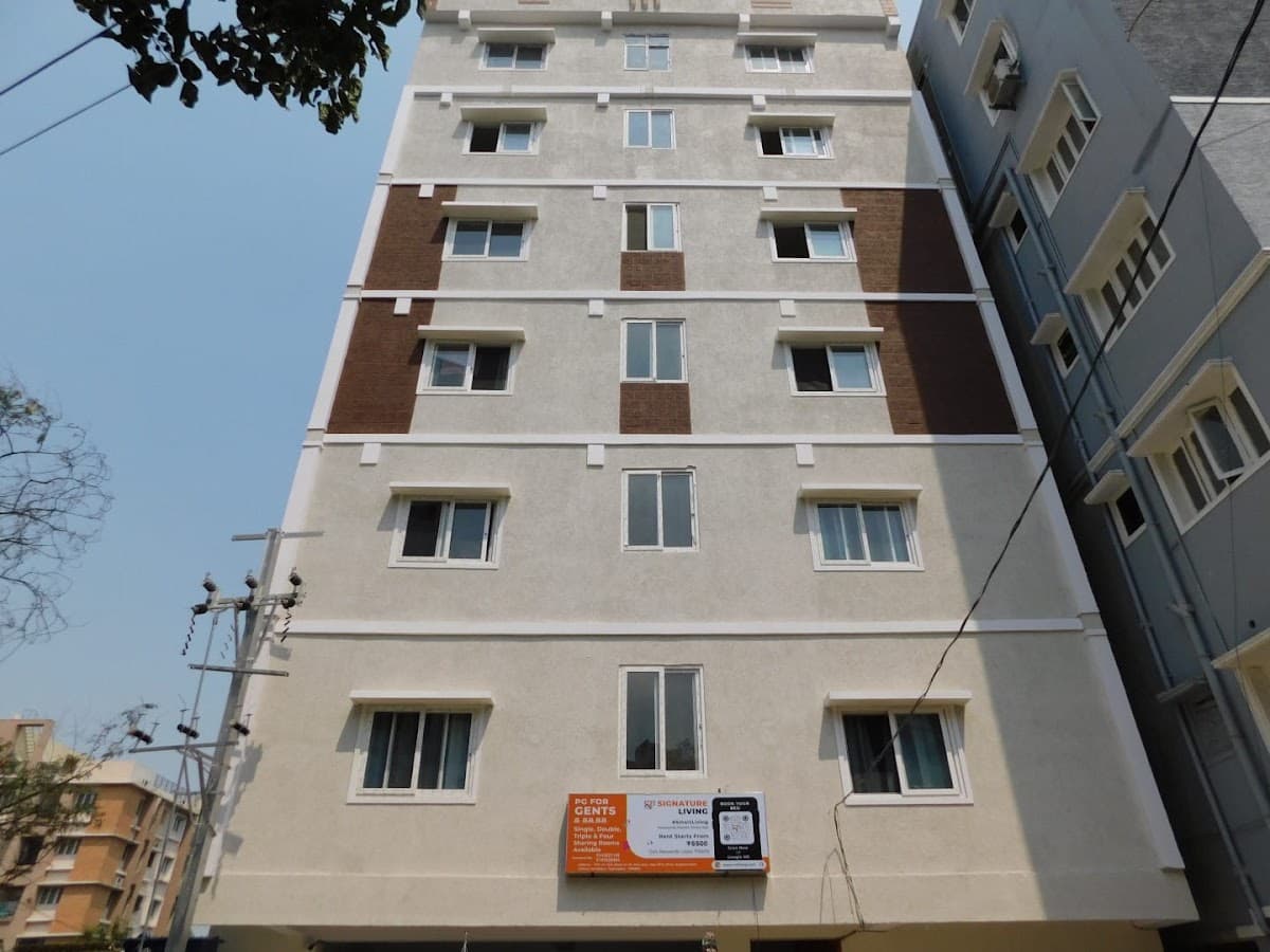 R3 Signature CoLiving PG Hostel