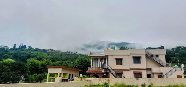 Chauhan PG