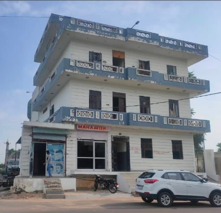 Mahveer boys hostel