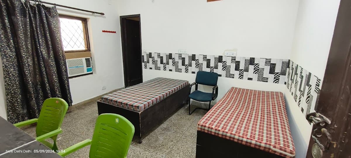 Atlas Boys Hostel