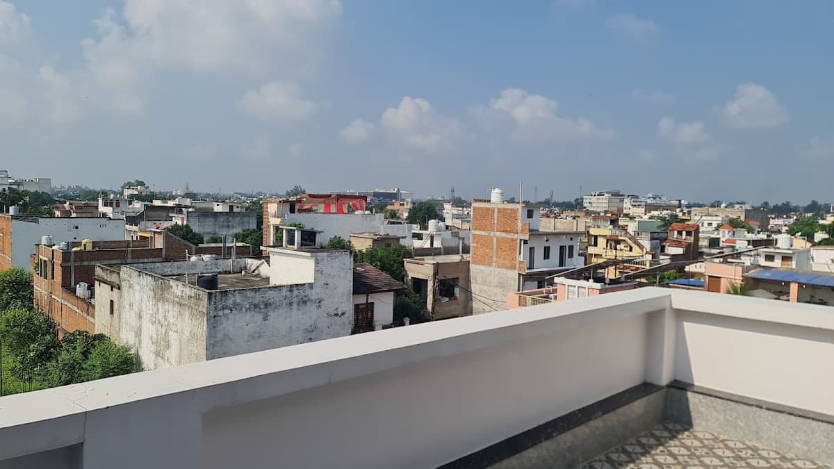 Apna Hostel (PG for Girls)
