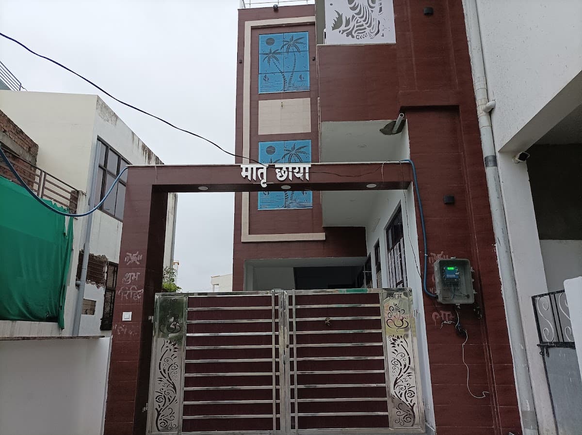 mata chhaya girls pg