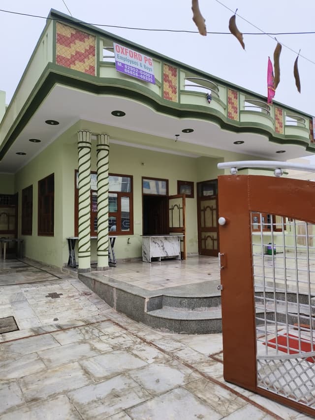 Oxford P G Hostel