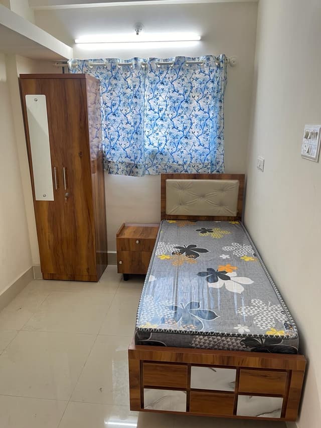 Shri Sai PG