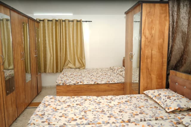 Sanidhya Plazzo PG -