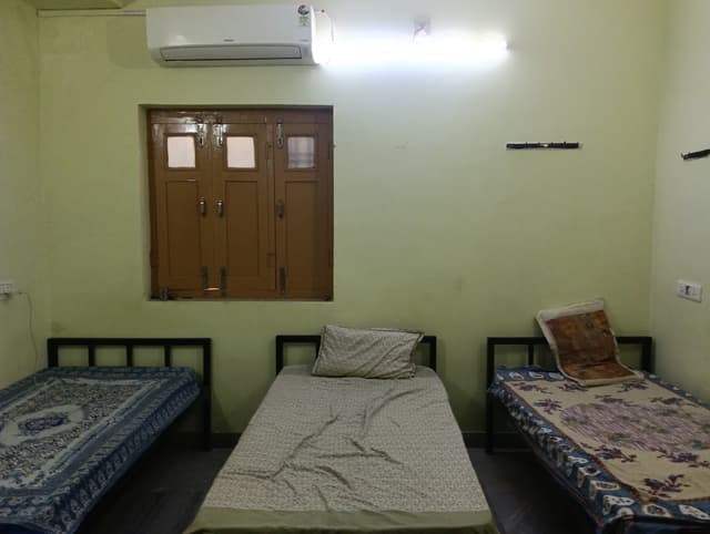 dakesh hostel