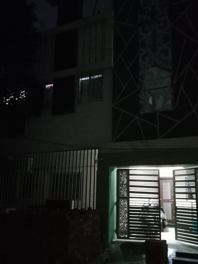 Aastha Girls Hostel