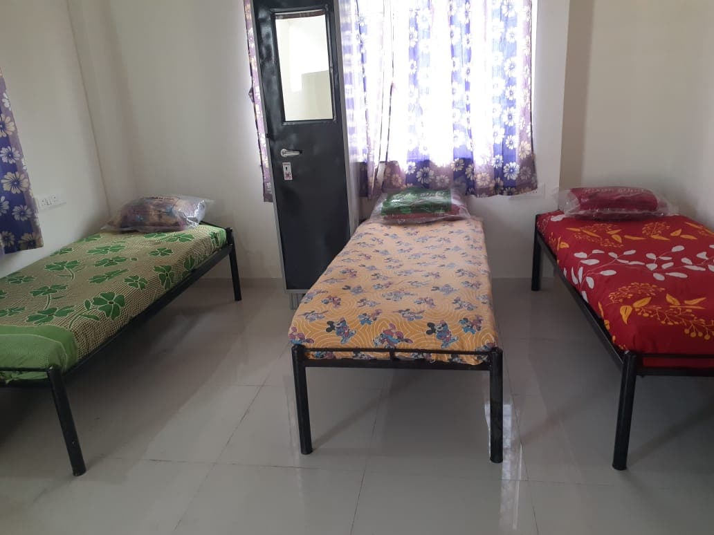 Sujata Matle Girls PG