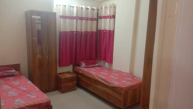 Guru Sai Luxury PG