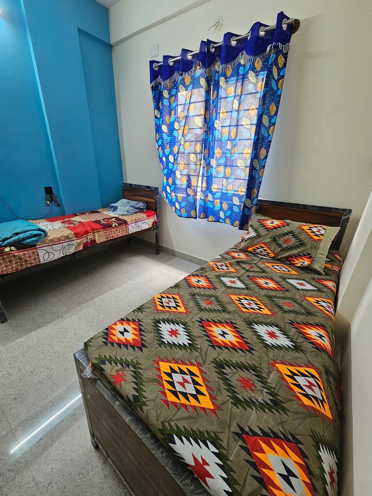 VAISHNAV LUXURY CO-LIVING PG