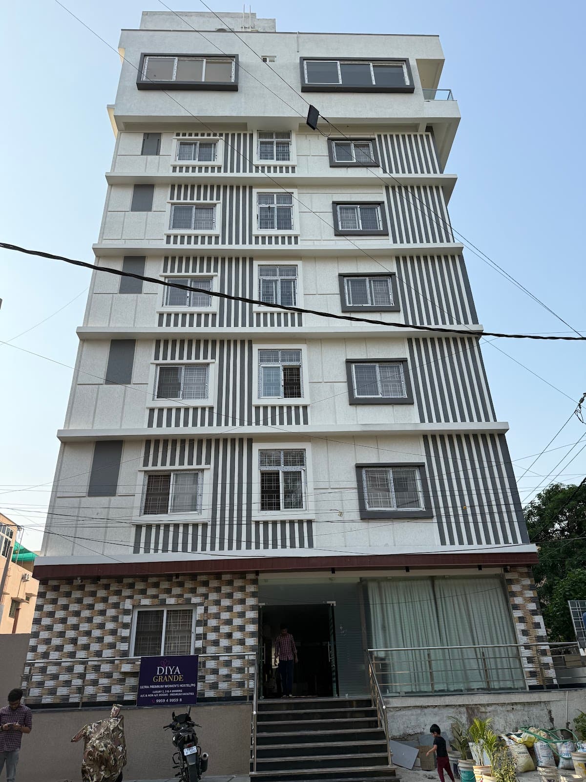 Divya Grande Women’s PG