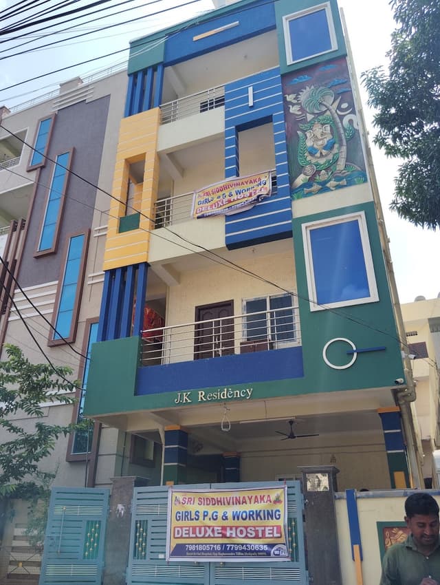 Aparna Luxury Girls PG
