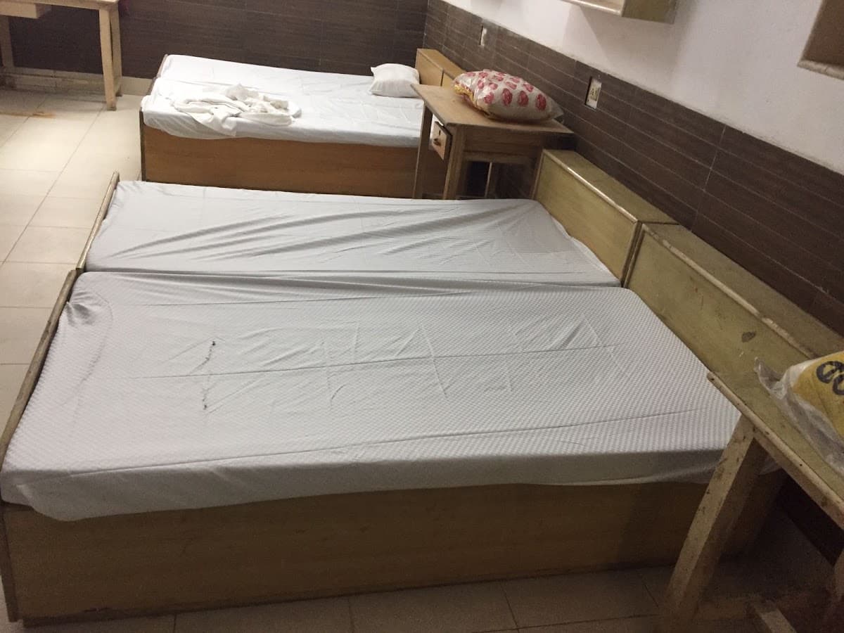 RAMANLAl SHORAWALA GIRLS HOSTEL