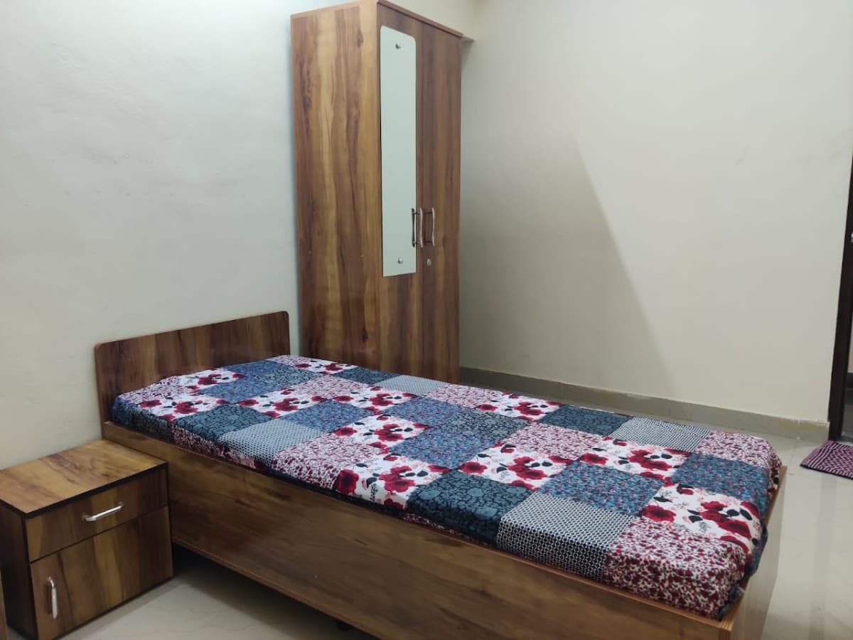 Shiv Gajanan Gents PG