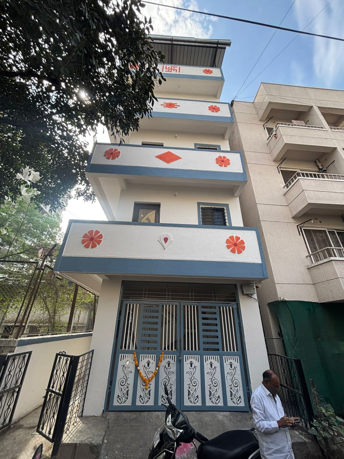Shri Venkateswara Luxury PG