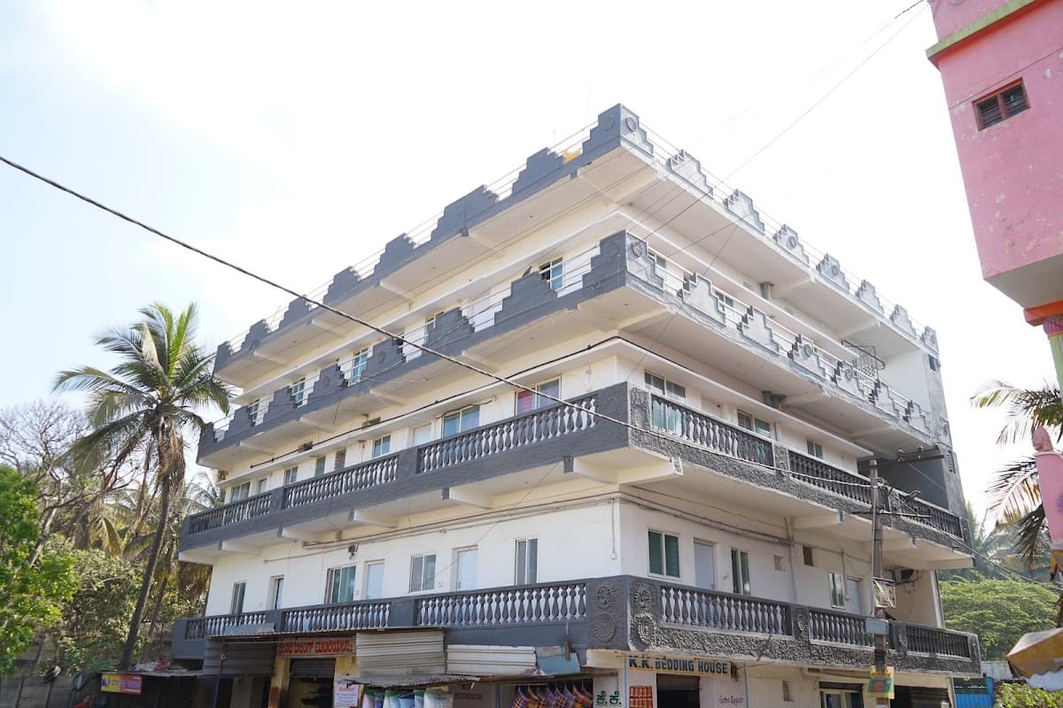 Planet Living PG & ROOM'S