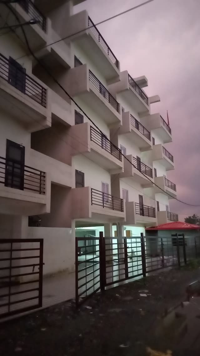 Sun & shine girls hostel