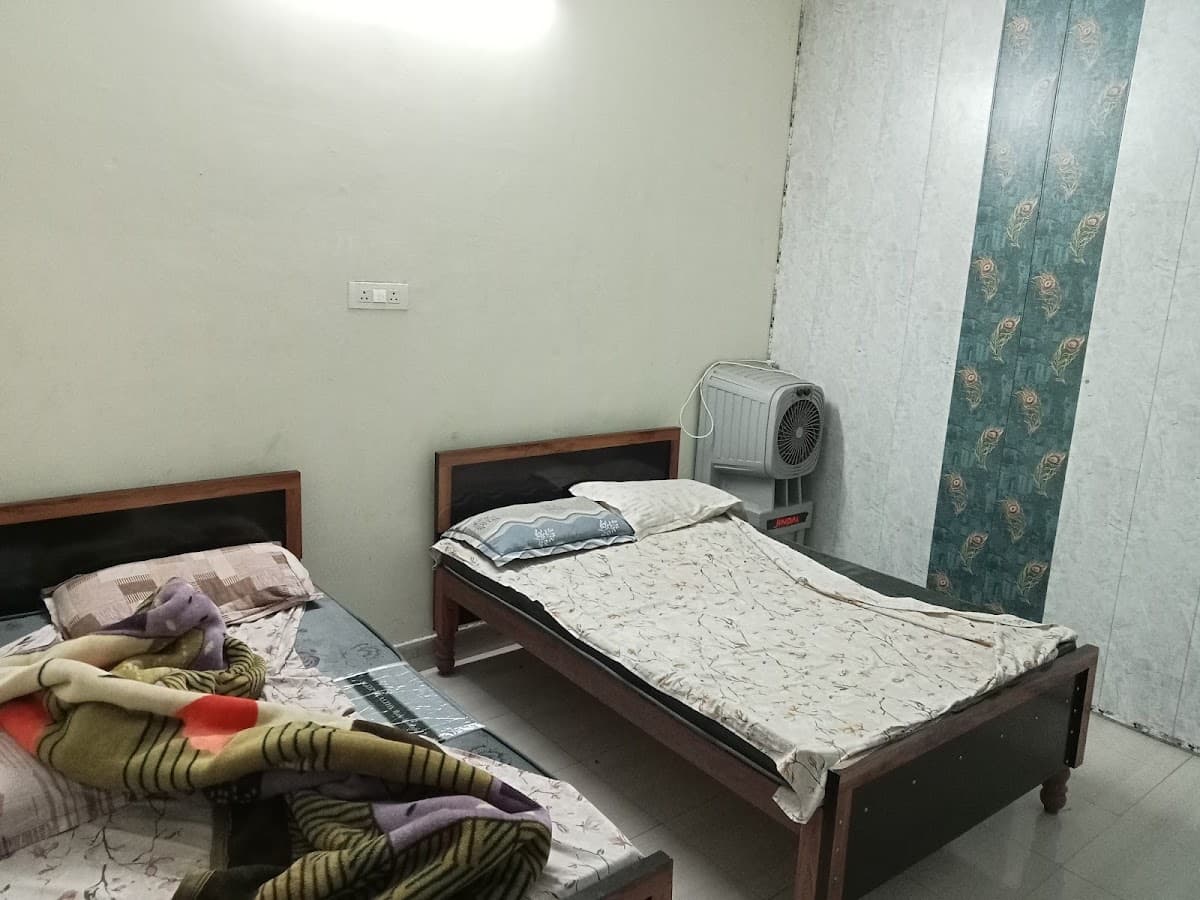 Aaditya Boy's PG Accomodation