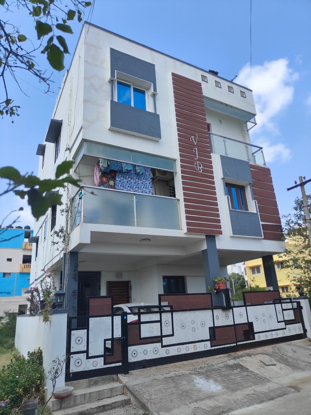 VJB House PG